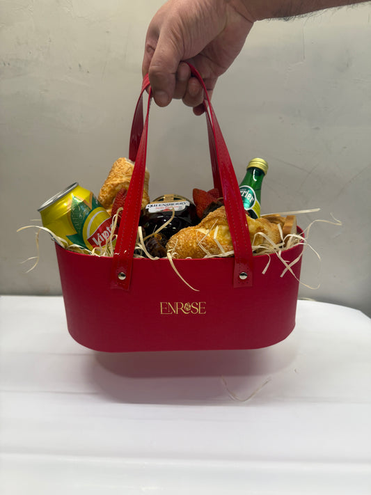 Cesta de Café da Manhã Luxo Vermelha ENROSE