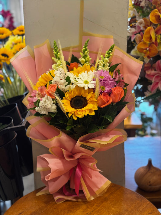 Bouquet de Girassol e Flores Coloridas