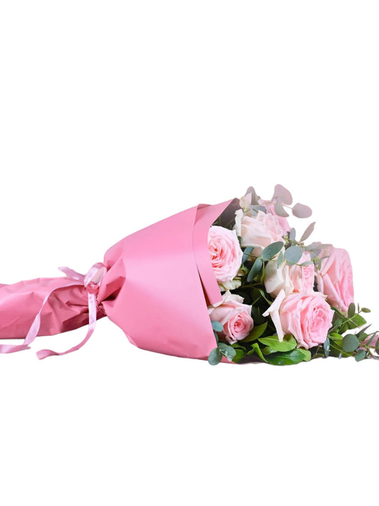 Buquê 8 Rosas cor de Rosa com Eucalipto