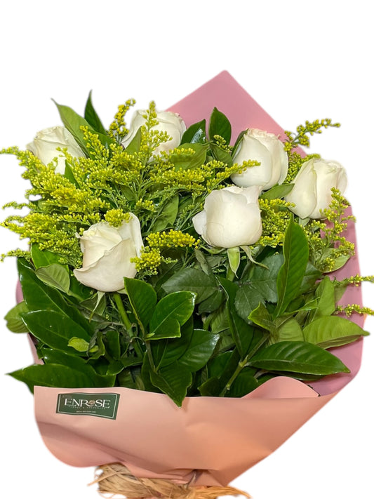 Buquê com 6 Rosas Colombianas Brancas Naturais – Design Elegante e Delicado