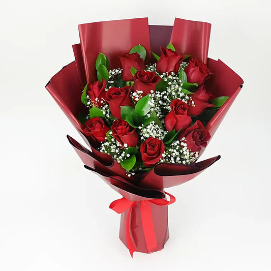 BOUQUET OF NATURAL NATIONAL ROSES WITH 12 BUDS