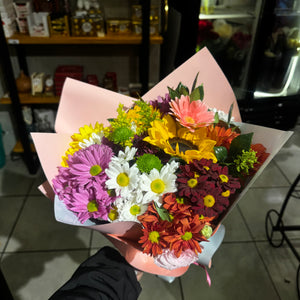 Buquê com Girassóis e Flores do Campo – Estilo Moderno