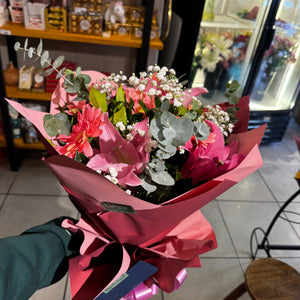 Buquê em tons de rosa