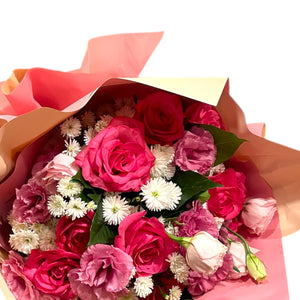 Buquê Rosa Elegante com Rosas, Lisianthus e Áster | ENROSE São Paulo