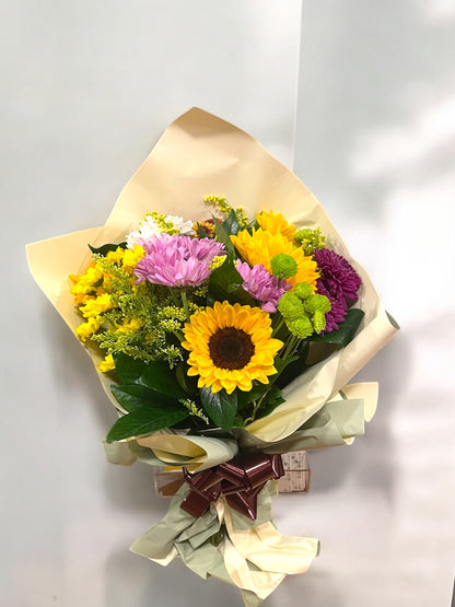 Buquê de Flores do Campo com Girassol – Alegre e Vibrante