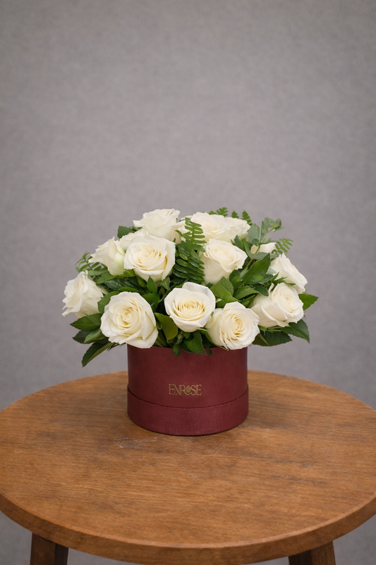 Caixa Branquinha – 25 Rosas Brancas