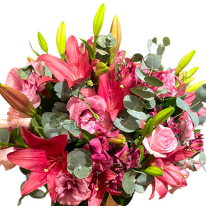 Arranjo Romântico com Lírios, Rosas e Lisianthus em Vaso Moderno | ENROSE