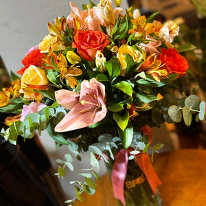 Arranjo Elegante de Flores Mistas