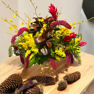 Natural Christmas Centerpiece