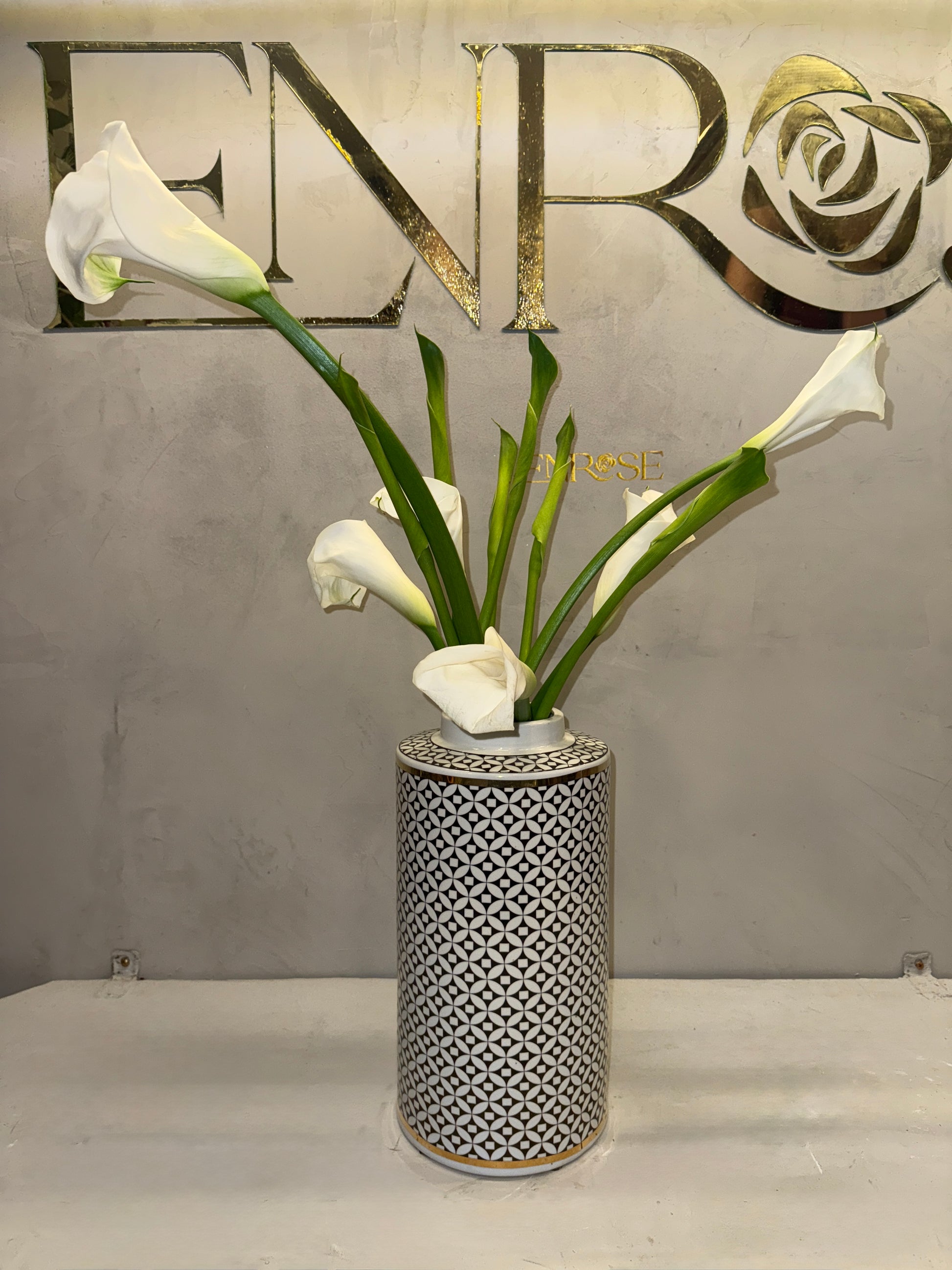 Copo-de-Leite com Vaso de Porcelana