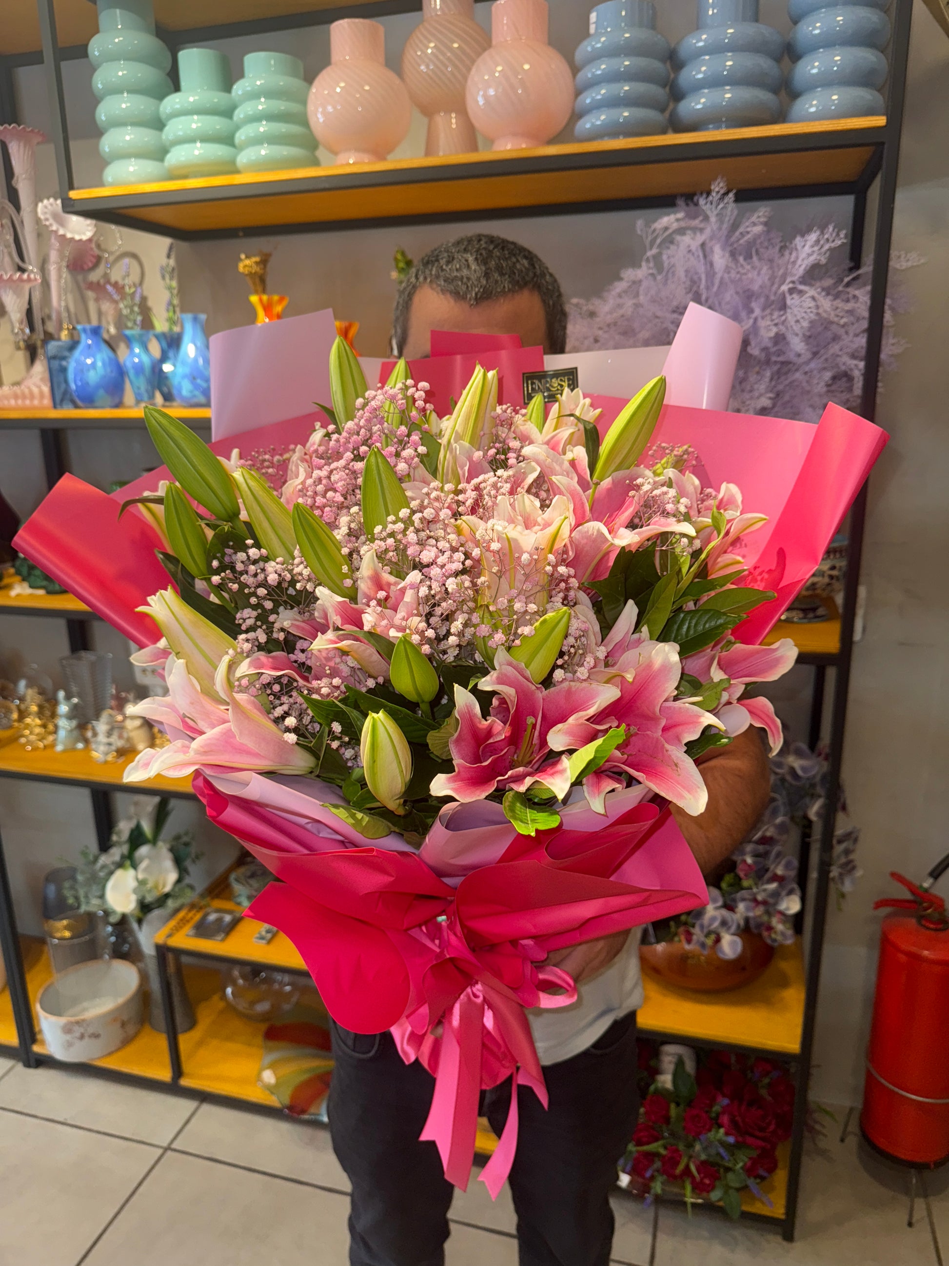 Buquê Grande de Lírios Rosas Premium