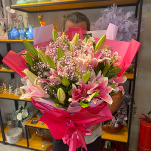 Buquê Grande de Lírios Rosas Premium