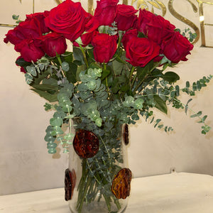 Arranjo Elegante com 75 Rosas Vermelhas e Vaso de Cristal