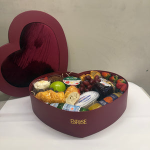 Cesta de Café da Manhã Coração ENROSE