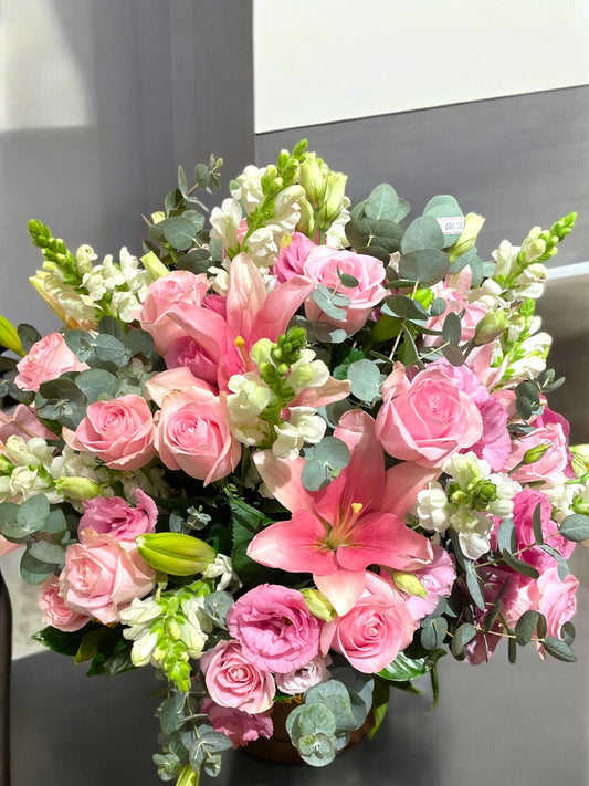 Arranjo Premium com Rosas, Lírios e Lisianthus em Caixa Cilíndrica ENROSE | Luxo Floral