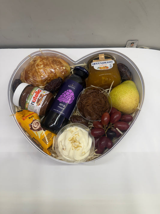 Cesta de Café da Manhã Coração Branco ENROSE