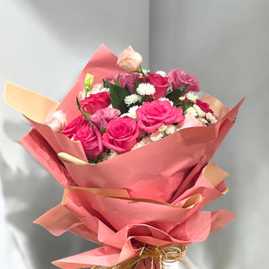 Buquê Rosa Elegante com Rosas, Lisianthus e Áster | ENROSE São Paulo
