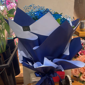 Buquê de 12 Rosas colombianas Azuis Naturais -Presente Sofisticado e Exclusivo em São Paulo