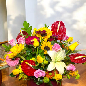 Arranjo Exuberante em Caixa Exclusiva ENROSE – 70cm de Largura