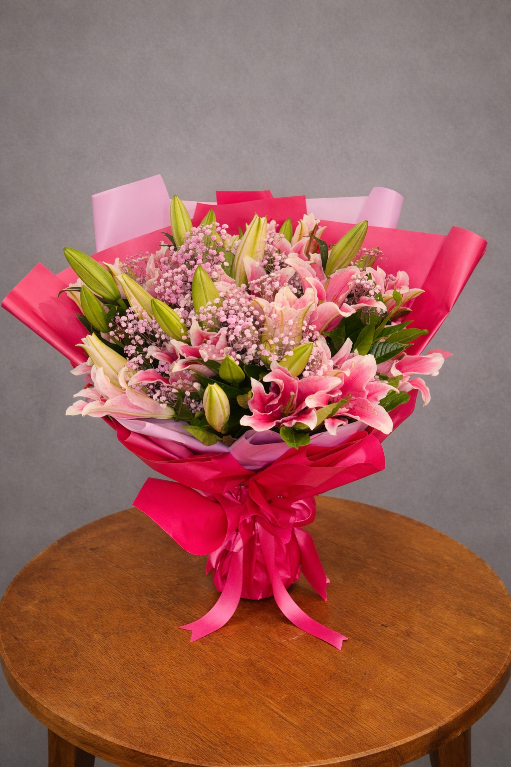 Buquê Grande de Lírios Rosas Premium