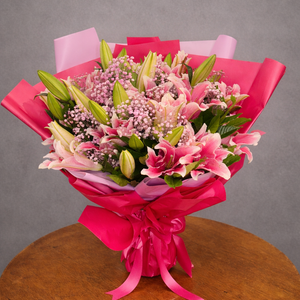 Buquê Grande de Lírios Rosas Premium