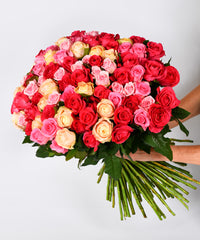 Amor Perfeito (100 Rosas Colombianas)